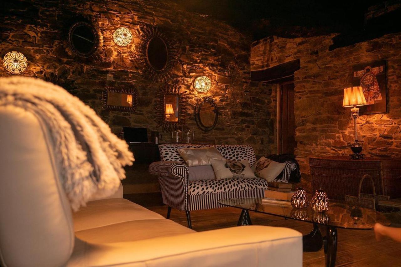 Complejo Rural Lar De Vies Guest House A Pontenova Bagian luar foto