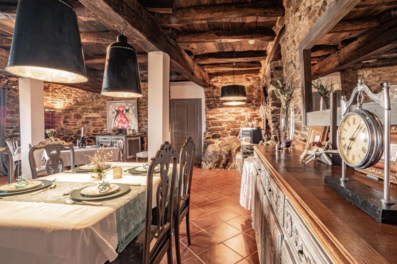 Complejo Rural Lar De Vies Guest House A Pontenova Bagian luar foto