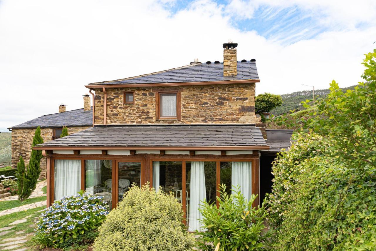 Complejo Rural Lar De Vies Guest House A Pontenova Bagian luar foto
