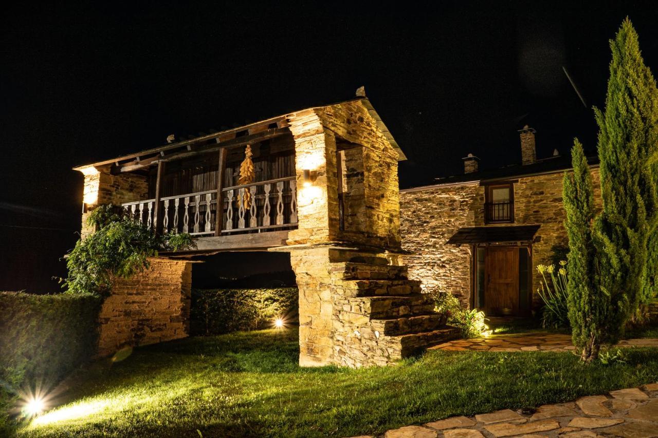 Complejo Rural Lar De Vies Guest House A Pontenova Bagian luar foto