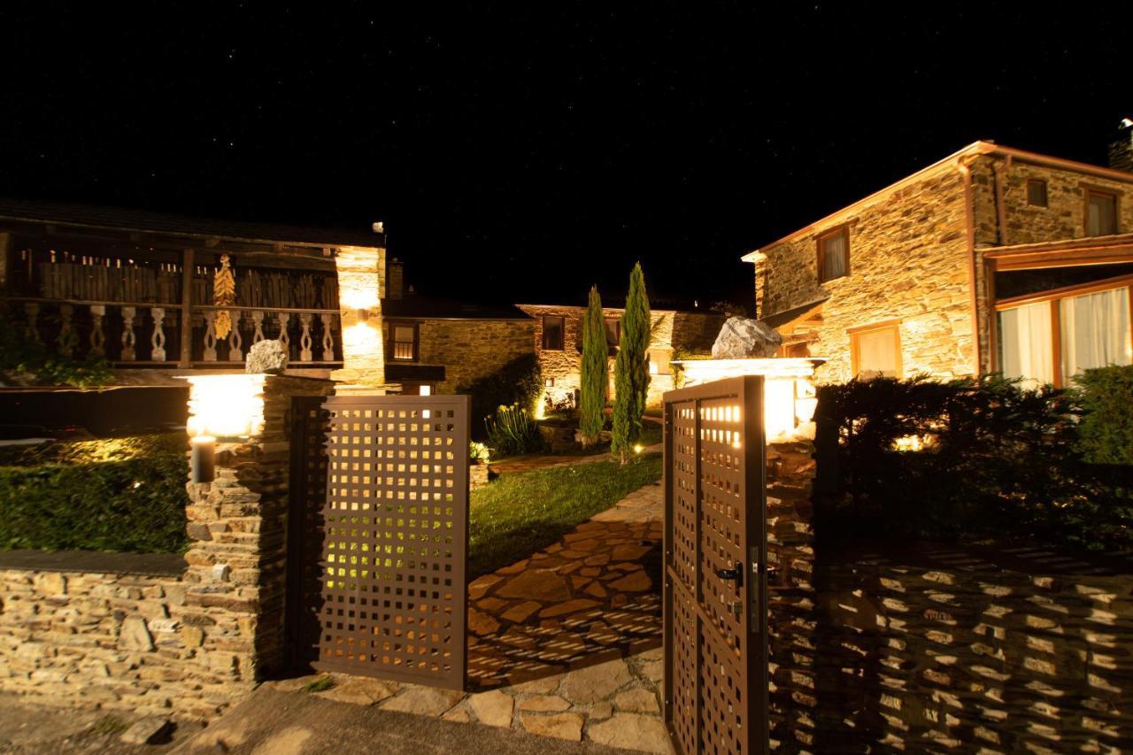 Complejo Rural Lar De Vies Guest House A Pontenova Bagian luar foto