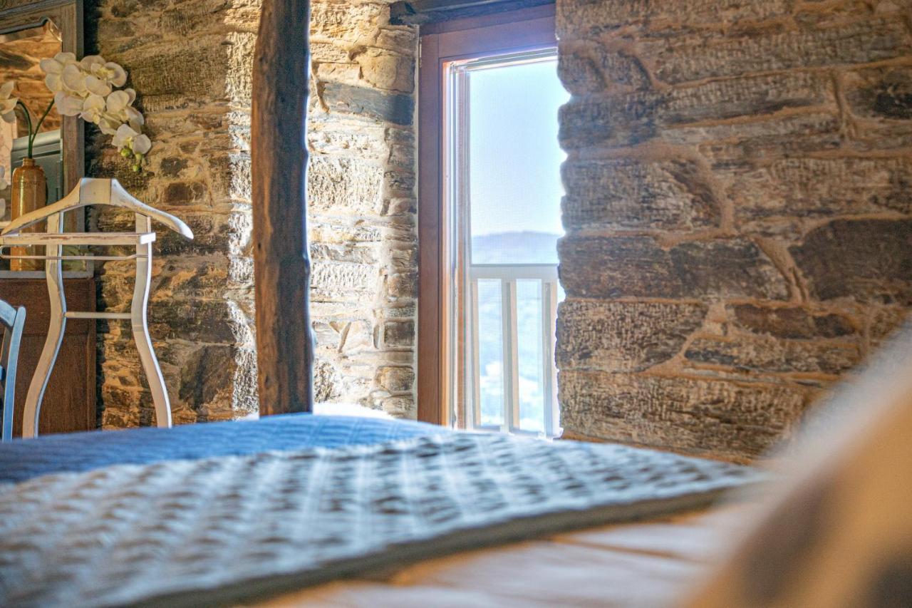 Complejo Rural Lar De Vies Guest House A Pontenova Bagian luar foto